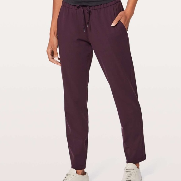 Lululemon On the Fly Pants - Picture 3 of 15